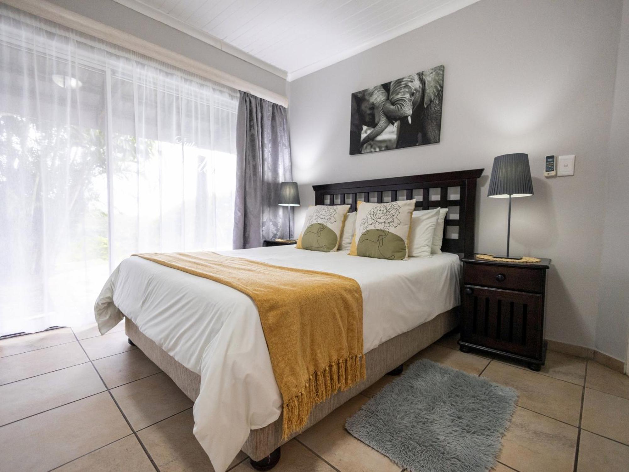 Little Eden St Lucia Apartment Room photo